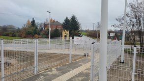 Pociąg na przystanku Ruda Wielka