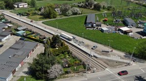 Linia kolejowa 157 - widok z drona na nowy przystanek Skoczów Bajerki_12.05.2021_PLK SA
