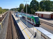 Pociąg na przystanku Augustów